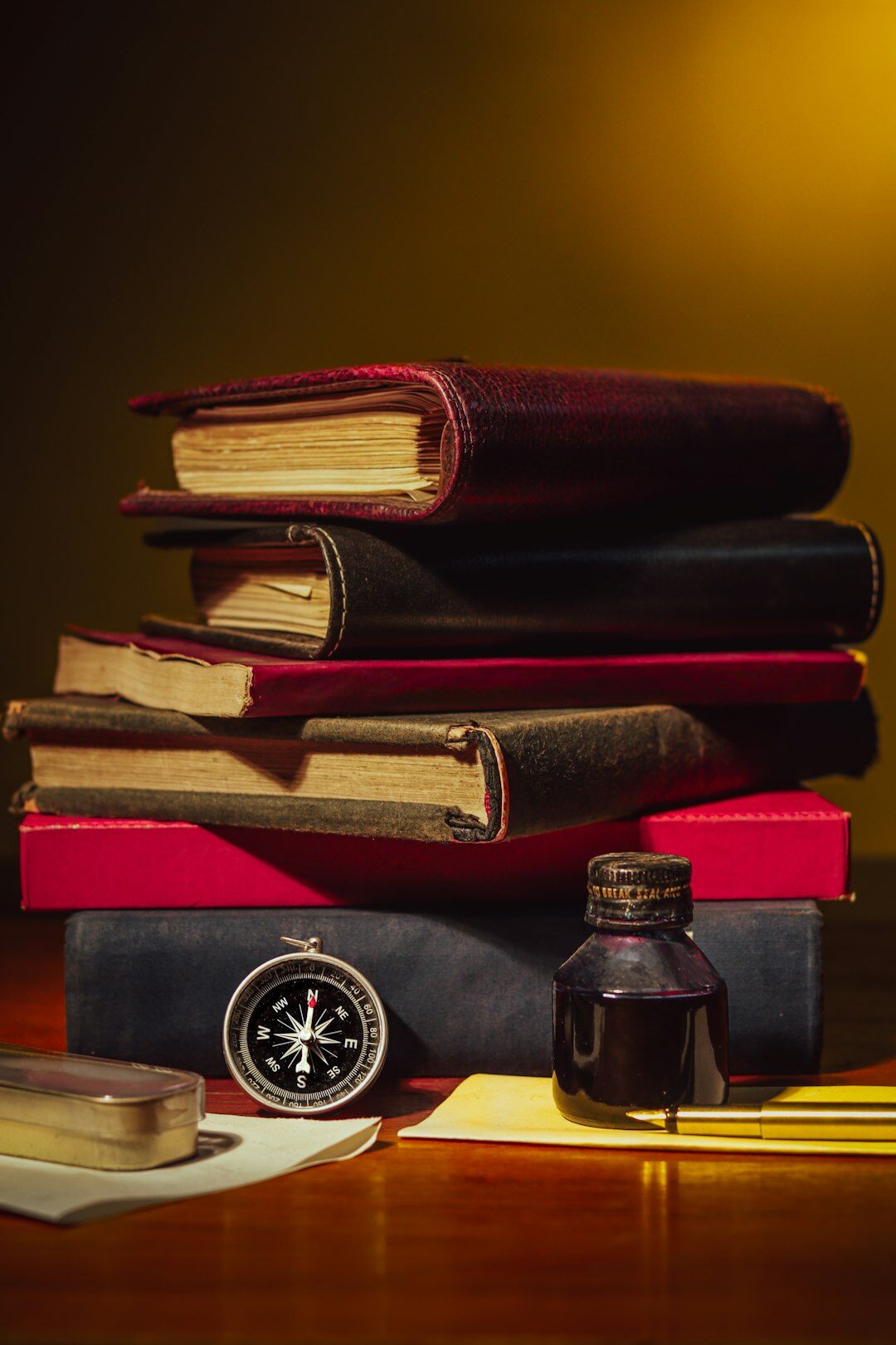 author writing mystery